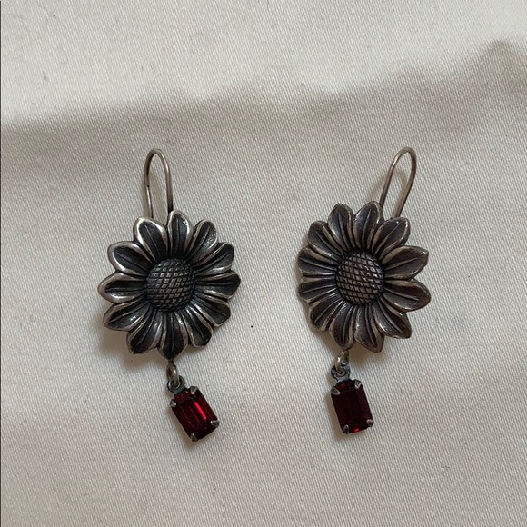 none Jewelry - Silver sunflower earrings